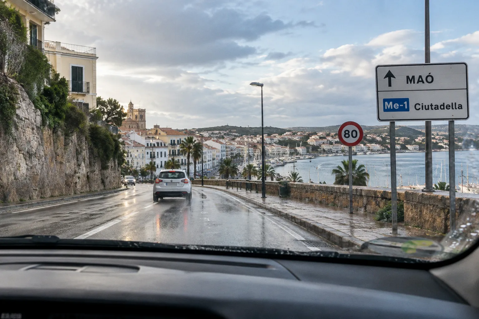Car Rental in Mahón (Spain): Practical Driving and Hiring Guide