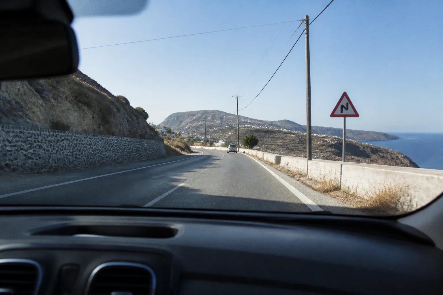 Car Rental in Santorini, Greece: A Practical Guide for 2026