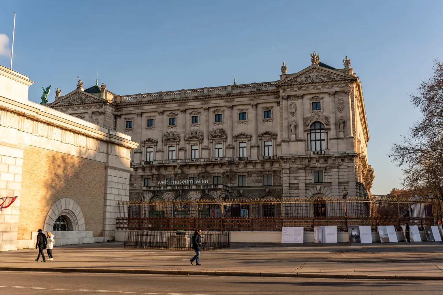 Weltmuseum tickets: booking mistakes that waste time and money